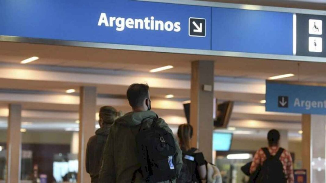 con-cielos-abiertos,-las-aerolineas-low-cost-siguen-ganando-rutas:-como-avanzan-y-cuales-son-sus-expectativas