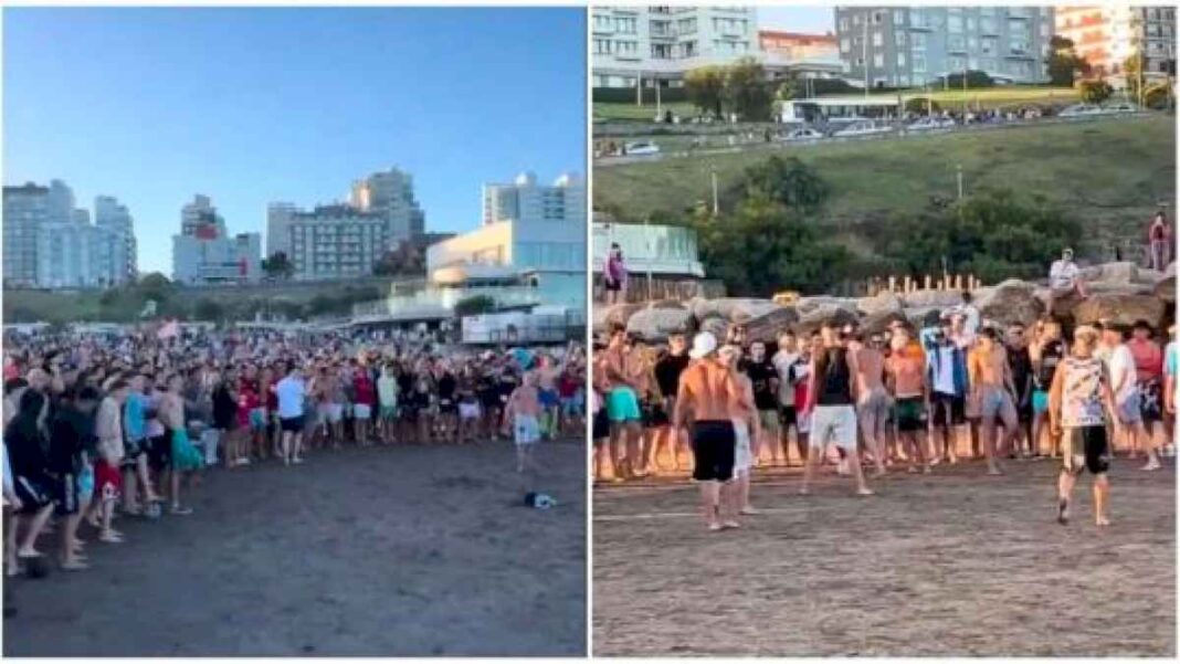 jugaban-al-futbol-en-la-playa-frente-a-una-multitud-y-por-plata:-terminaron-a-las-pinas