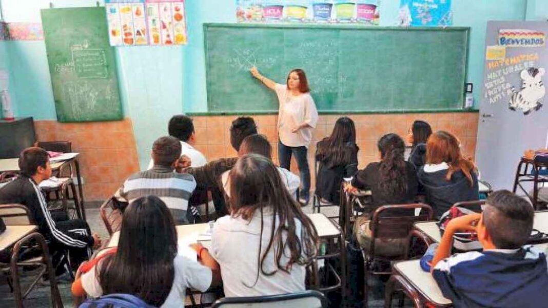 los-modelos-educativos-en-los-que-se-baso-la-ciudad-para-su-plan-secundaria-aprende