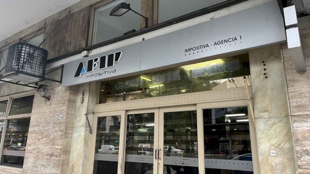 mas-de-3.000-empleados-seran-despedidos-por-el-cierre-de-afip