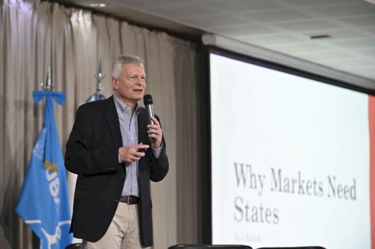 dani-rodrik:-por-que-el-estado-tiene-que-impulsar-politica-industrial-para-sostener-el-crecimiento,-segun-el-economista