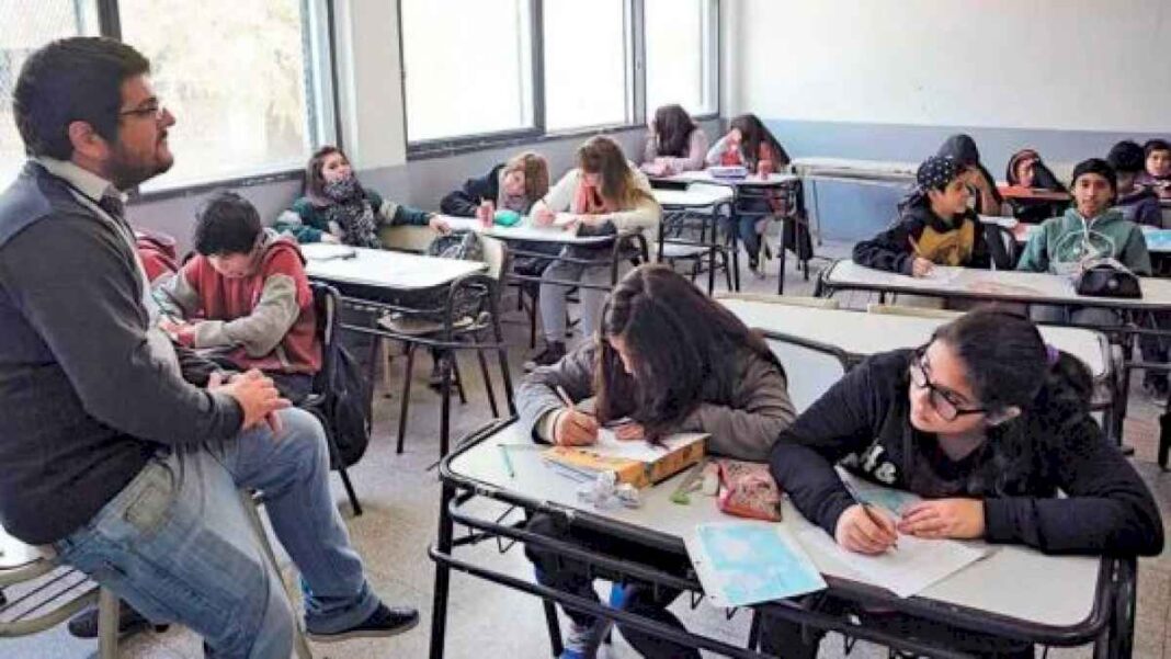 escuela-secundaria:-siete-de-cada-10-alumnos-de-tercer-ano-piensan-que-lo-que-aprenden-«no-es-interesante»