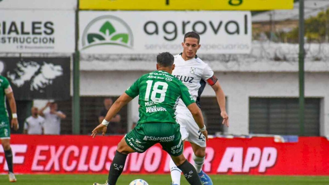 independiente-no-pudo-con-sarmiento,-pero-todavia-sigue-en-puestos-de-sudamericana