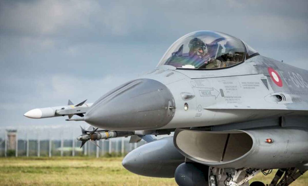 el-gobierno-destinara-casi-u$s1.000-millones-para-equipar-aviones-caza-f-16