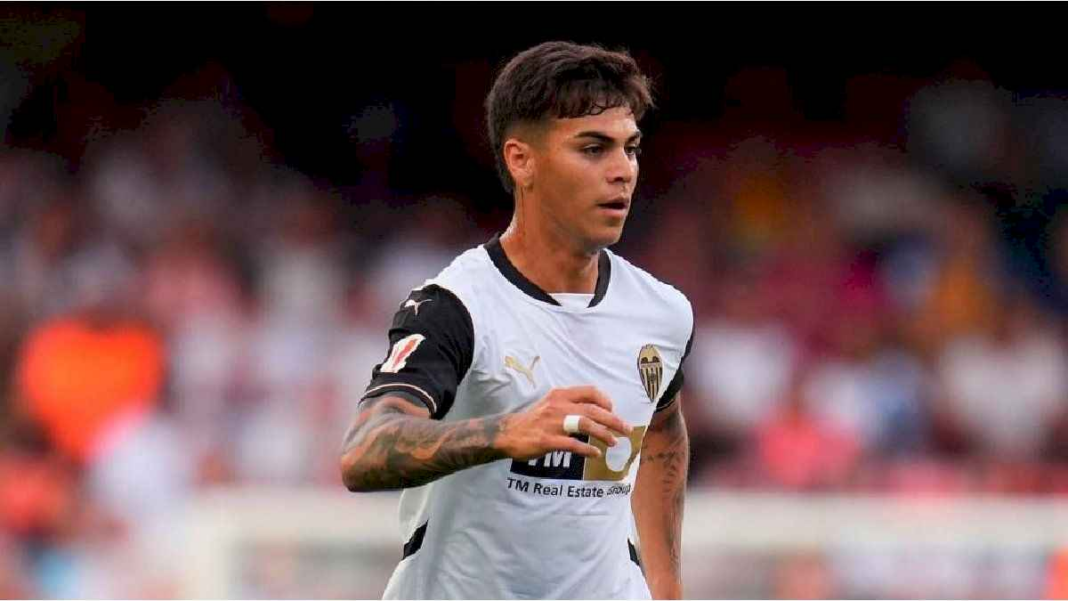 quien-es-enzo-barrenechea,-la-sorpresa-de-scaloni-en-la-lista-de-la-seleccion?