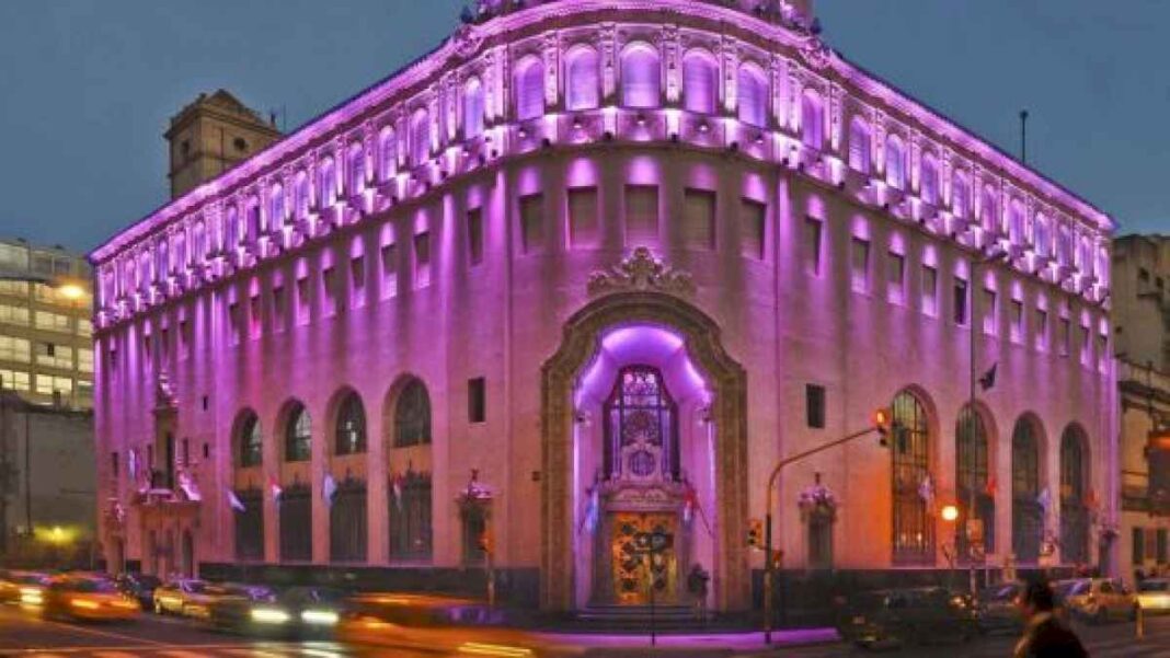 el-gordo-de-la-loteria-viene-cargado:-este-viernes-sale-el-primer-0km-y-millones-de-pesos
