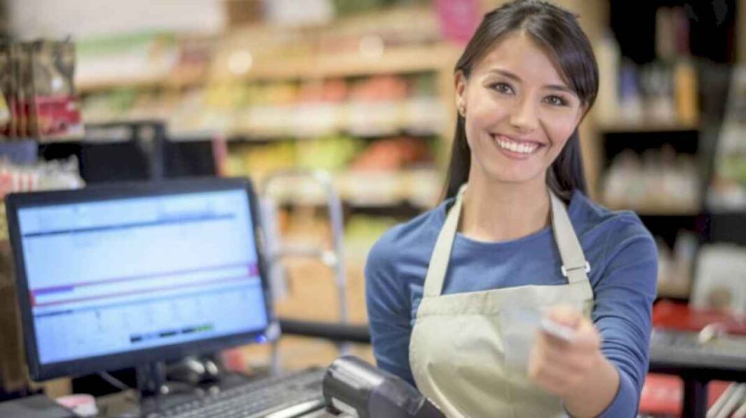 este-es-el-sueldo-de-un-cajero-de-supermercado-en-noviembre,-tras-el-aumento-para-empleados-de-comercio