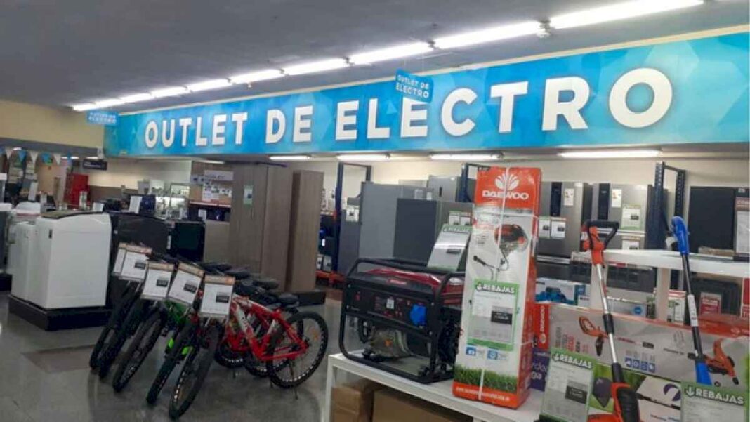 outlet-de-coto-vende-electrodomesticos-baratos-y-esto-sale-un-televisor,-una-heladera-y-un-aire-acondicionado