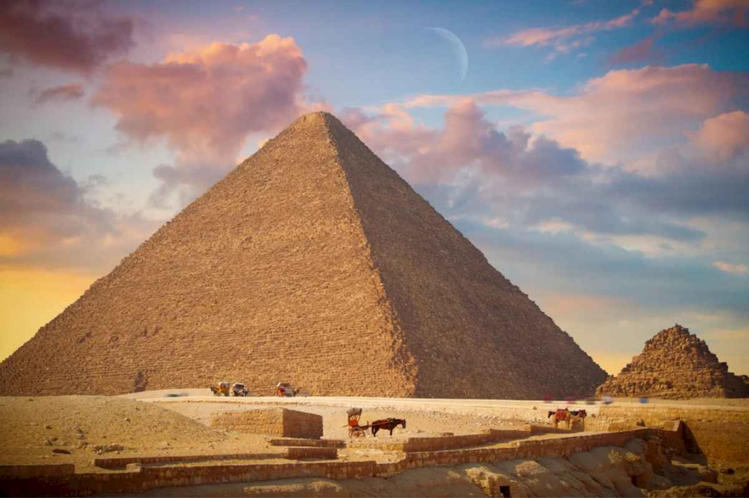 arqueologos-descubrieron-para-que-sirvio-el-tunel-que-une-a-las-30-piramides-de-egipto