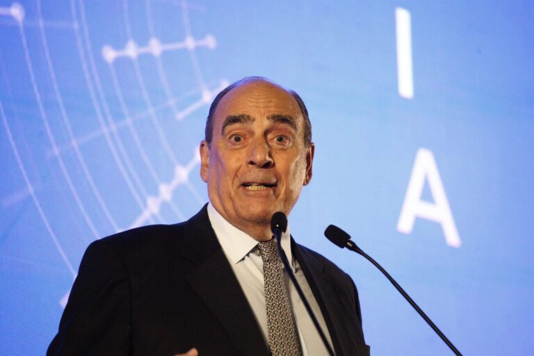 Francos explicó los temas que el Gobierno buscará aprobar en las sesiones extraordinarias
