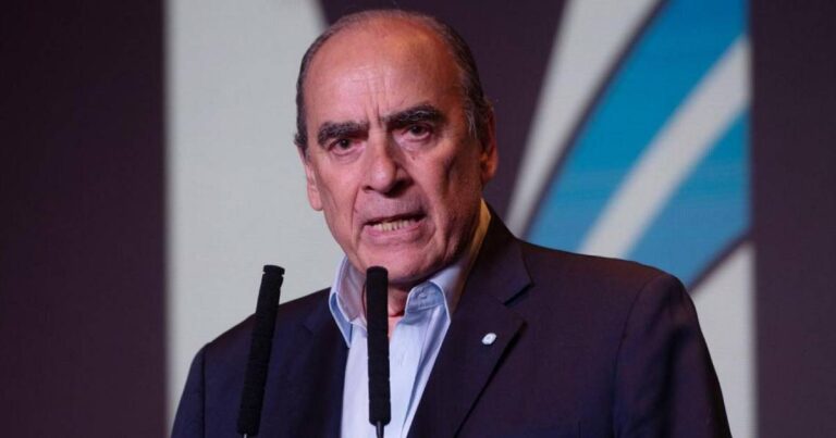 Acuerdo PRO-LLA. Para Francos Macri puede ser senador
