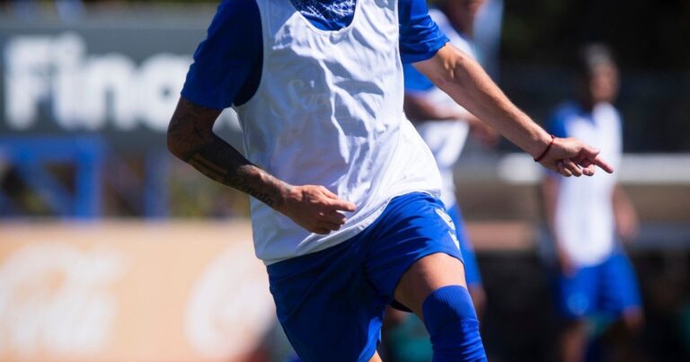 Vélez jugó dos amistosos ante Alianza Lima con Valentín Gómez en cancha
