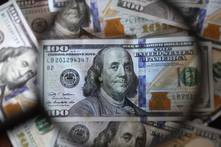Dólar blue, dólar hoy: a cuánto cotizan el jueves 16 de enero de 2025