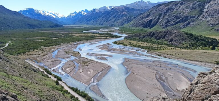 Tragedia en El Chaltén: murieron tres personas tras el vuelco de una embarcación de rafting
