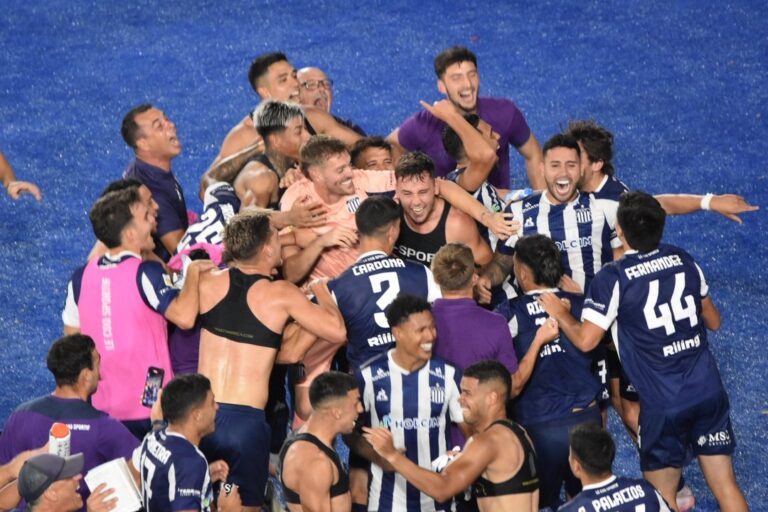 Talleres derrotó a River por penales y se quedó con la Supercopa Internacional