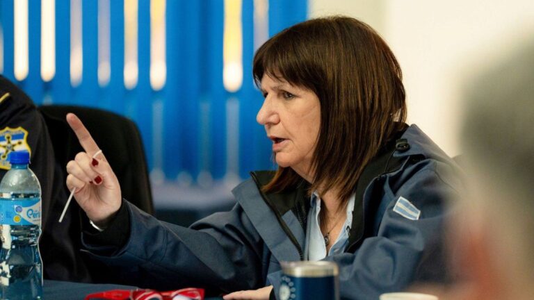 La amenaza de Patricia Bullrich a los hinchas que apoyen a los jubilados este miércoles: «Que no…»