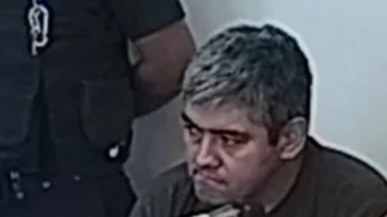 Comenzó el juicio contra el hombre que mató de 30 puñaladas a su ex pareja y confesó