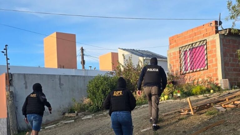 Recuperan herramientas robadas e incautan un revólver