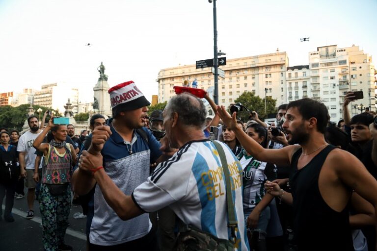 No hubo represión pero sí infiltrados