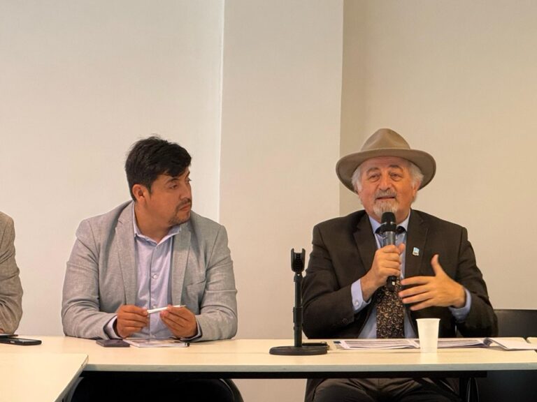 «En nuestra ciudad tenemos 1.200 desocupados de UOCRA», aseguró Macharashvili en el FOPCA