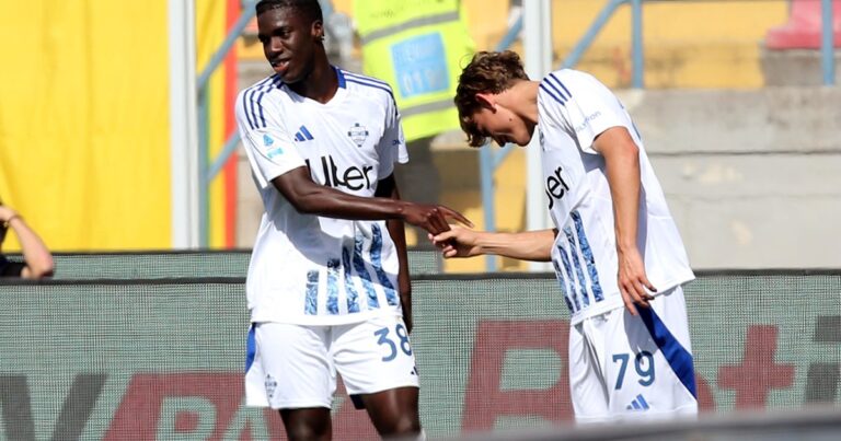 Video: la jugada con taco y asistencia de Nico Paz ante el Lecce