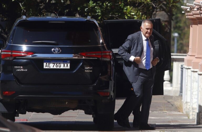 Jaldo mandó a su vice a explorar un acuerdo con el sector de Manzur