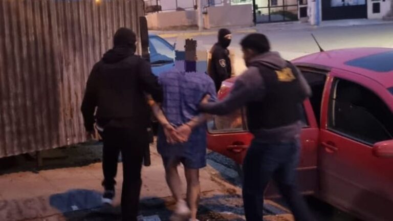 Detuvieron a un hombre por el  asalto a la distribuidora de agua