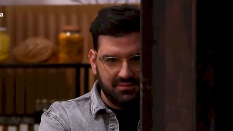 La polémica «rosca patria» exclusiva que vende Damián Betular por el 25 de mayo: Cuánto sale?