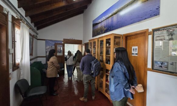Firma Digital: Provincia asistió a más de 100 vecinos de Esquel para que puedan registrarse