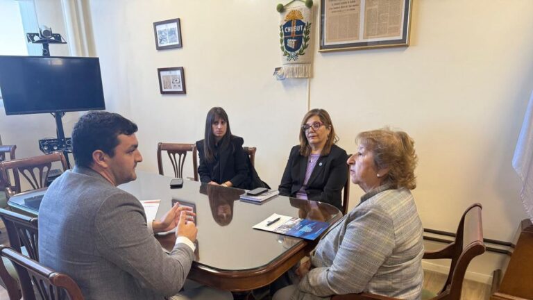 Universitarios realizarán pasantías en instituciones públicas provinciales