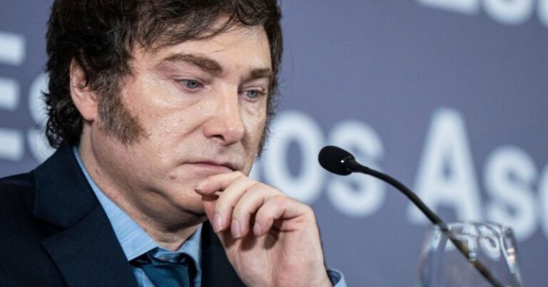 Opiniones sobre el fin del mundo. Milei y su desgaste permanente