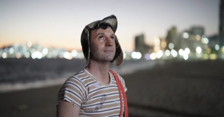 Lo que viene: la biopic sobre Chespirito encabeza las novedades de la semana en el streaming