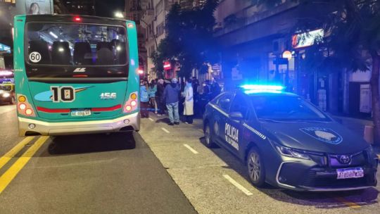 En un 152 y un 10 iban más ladrones que pasajeros: 9 detenidos (todos con prontuario)