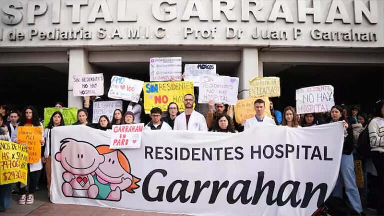 Buscan declarar la emergencia en salud pediátrica por el conflicto del Hospital Garrahan