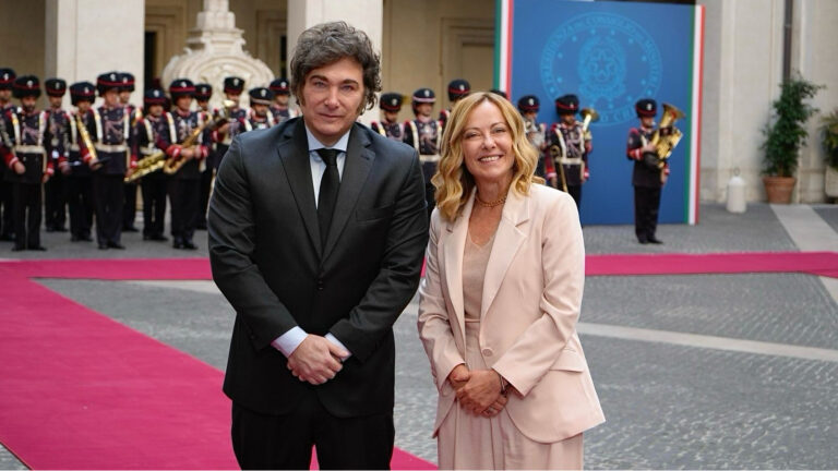 Argentina e Italia sellan acuerdo sobre exportación de GNL