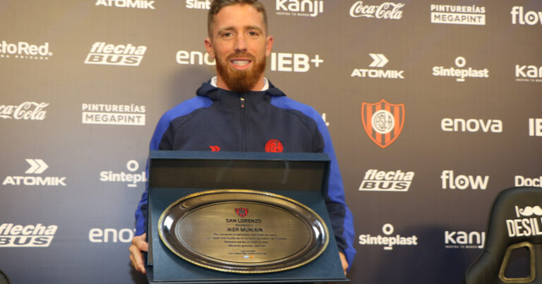 El lindo cruce entre San Lorenzo y Muniain luego de su anunciar el inicio de su carrera como DT