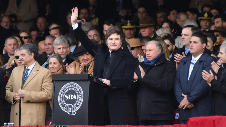 Milei anunció baja a las retenciones agropecuarias