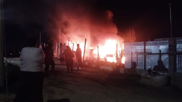 En Cerro Solo ardió otra vivienda: no hubo heridos