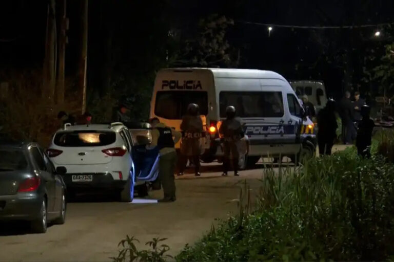 Un policía uruguayo hincha de Peñarol asesinó a dos hinchas de Nacional