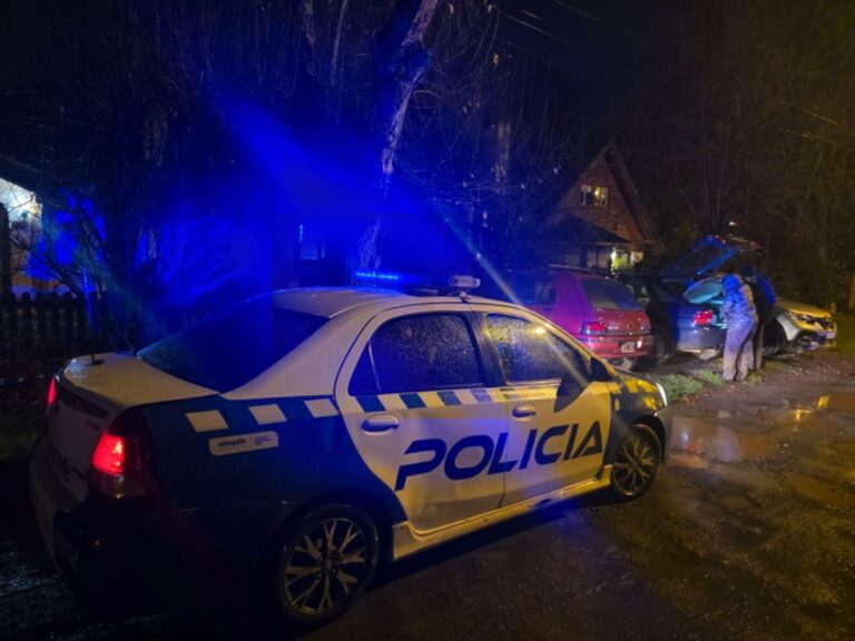 Violó la domiciliaria y terminó internado tras un brutal ataque en la madrugada