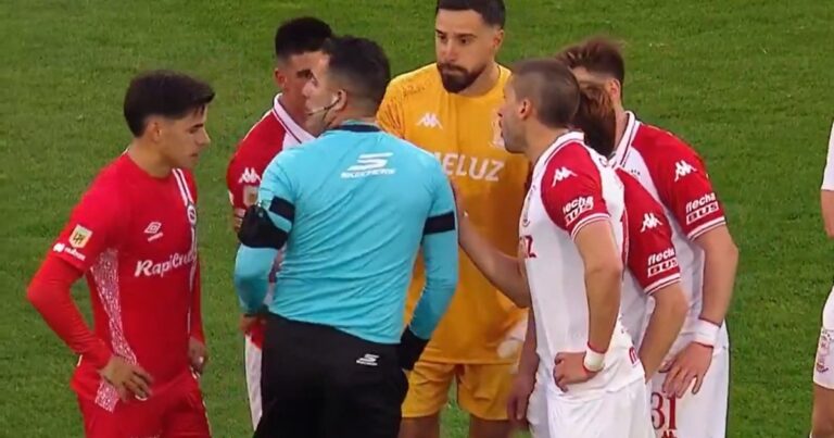 Lobo Medina y el VAR caído: roja a Fattori y expulsión a un jugador equivocado