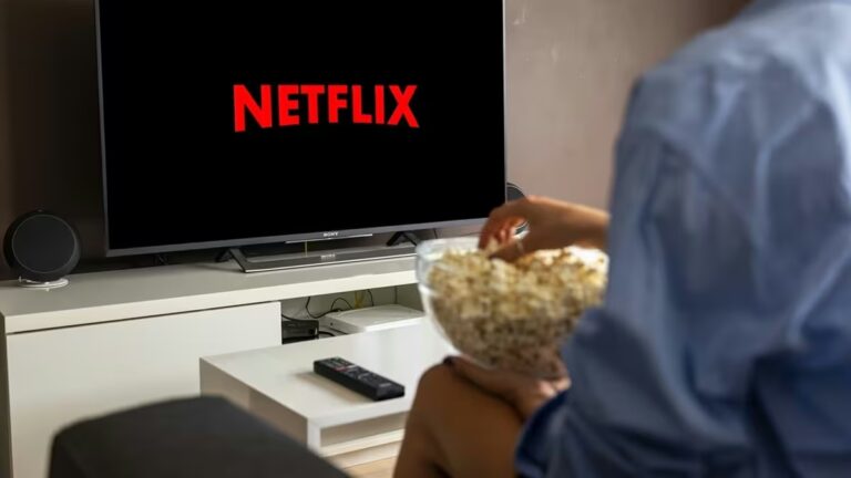 La película que marcó a toda una generación regresa a Netflix: amor, drama y seres sobrenaturales