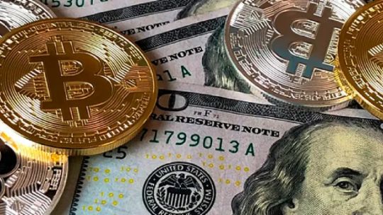 El Dólar cripto «vuela» por la derrota de LLA y trepó hasta los $1.470