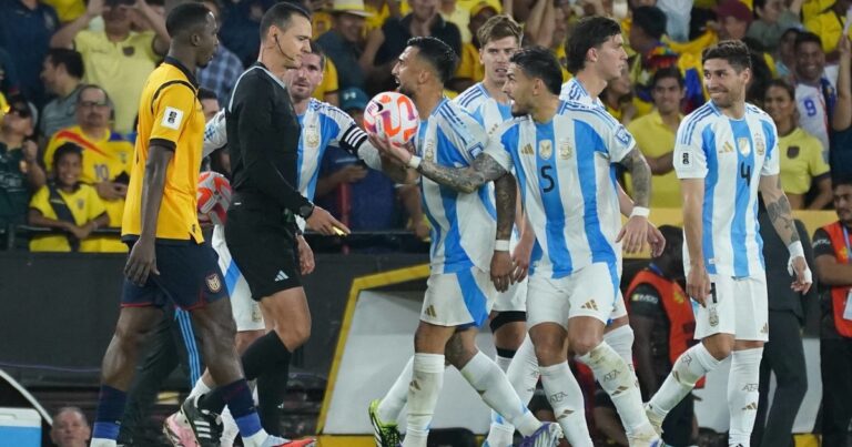 Lautaro Martínez, durísimo contra el árbitro Wilmar Roldán por Ecuador vs Argentina: «Nos amenazaba todo el tiempo con lo del Mundial»