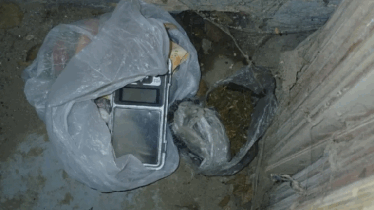 Detuvieron a un hombre tras un disturbio familiar y hallaron drogas en su vivienda