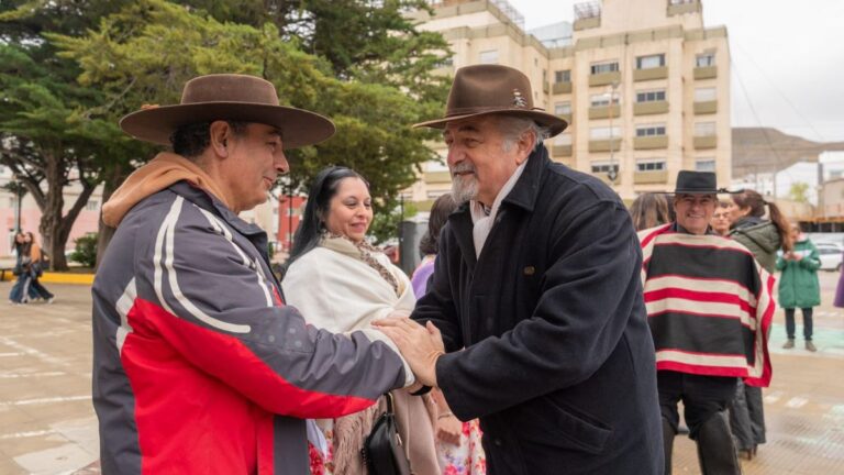 Othar acompañó los festejos por el 215 aniversario de la Independencia de Chile