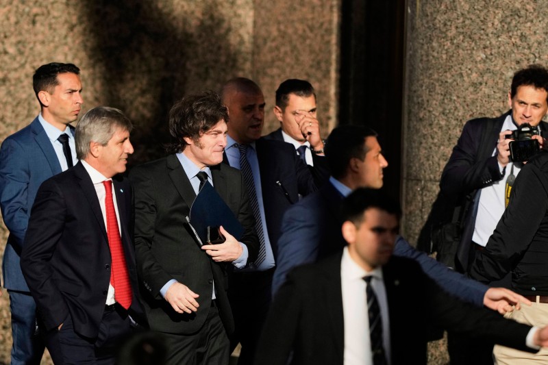 2120501-trump-se-reune-con-milei-en-nueva-york-en-medio-de-los-pedidos-del-gobierno-para-que-68d36f026f666
