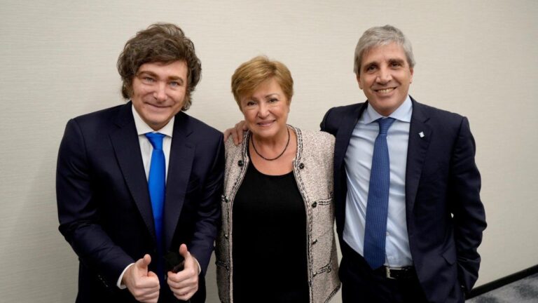 Flotación del dólar: qué indicios dieron el Tesoro de EEUU y el FMI sobre el futuro de las bandas cambiarias