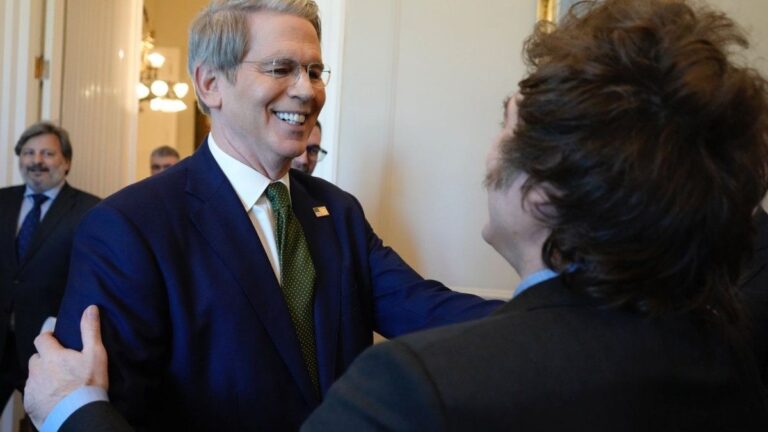 Scott Bessent reiteró el respaldo de EEUU a Javier Milei: «El Tesoro está decidido a apoyar sus reformas»