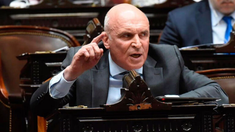 Piden la expulsión de Espert en Diputados